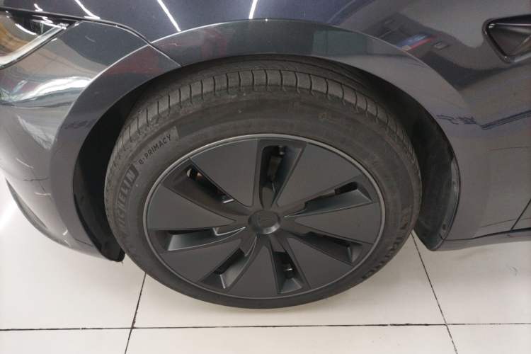 Used Tesla Model 3 2023 Rear-Wheel-Drive Version Left Front Wheel Hub