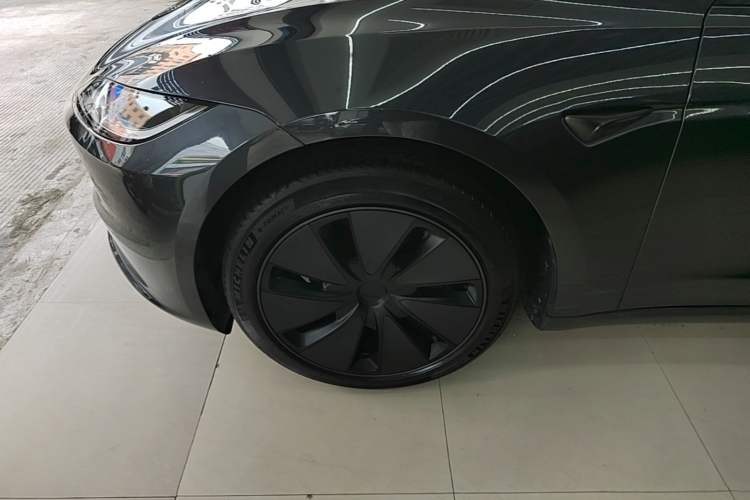 Used Tesla Model 3 2023 Rear-Wheel-Drive Version Left Front Wheel Hub