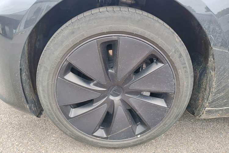 Used Tesla Model 3 2023 Rear-Wheel-Drive Version Left Front Wheel Hub