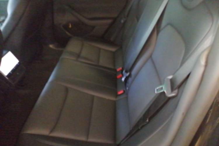 Used Tesla Model 3 2023 Long-Range All-Wheel-Drive Version Left Rear Seat