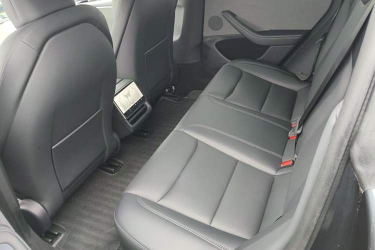 Used Tesla Model 3 2023 Rear-Wheel-Drive Version Left Rear Seat