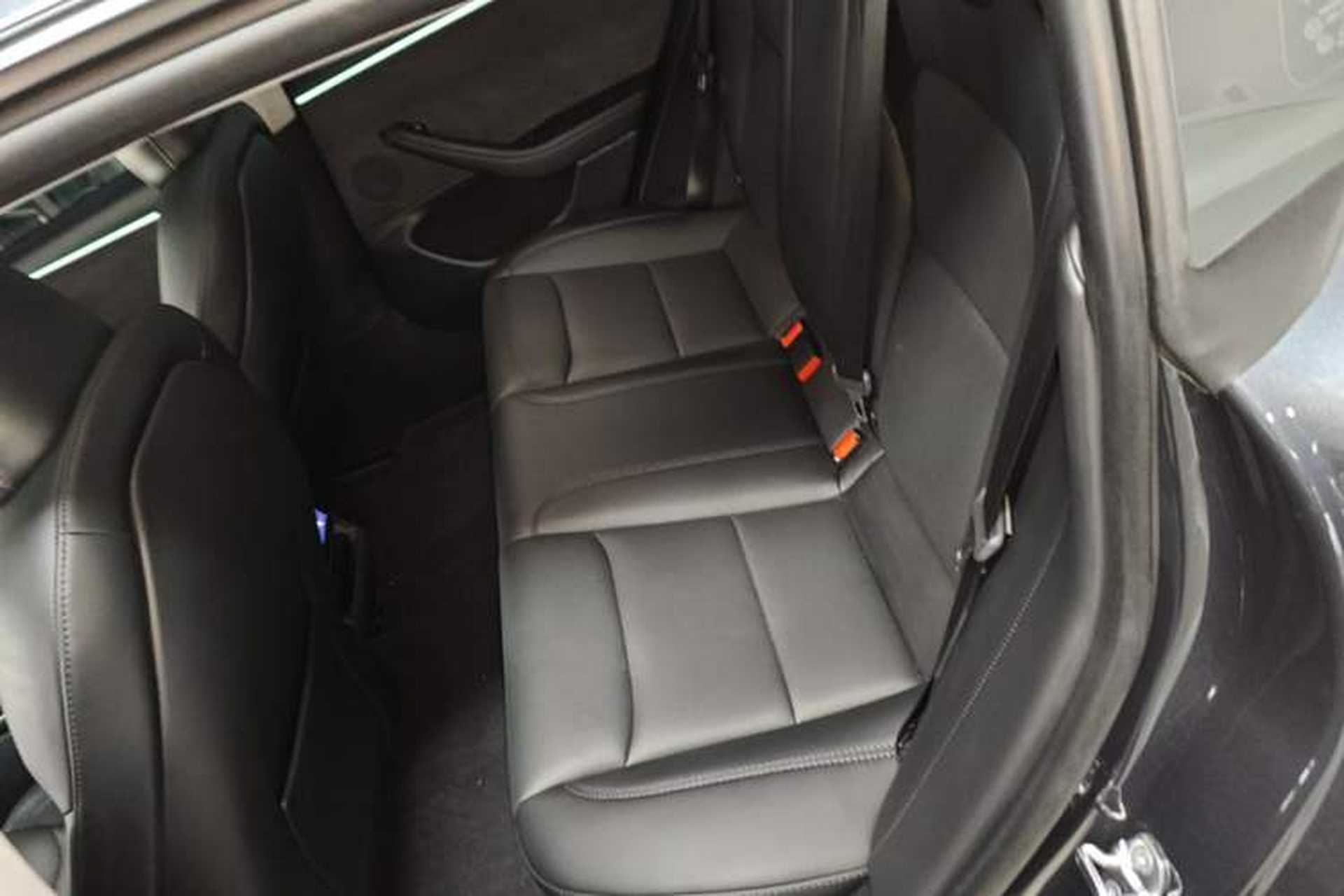 Used Tesla Model 3 2023 Long-Range All-Wheel-Drive Version Left Rear Seat