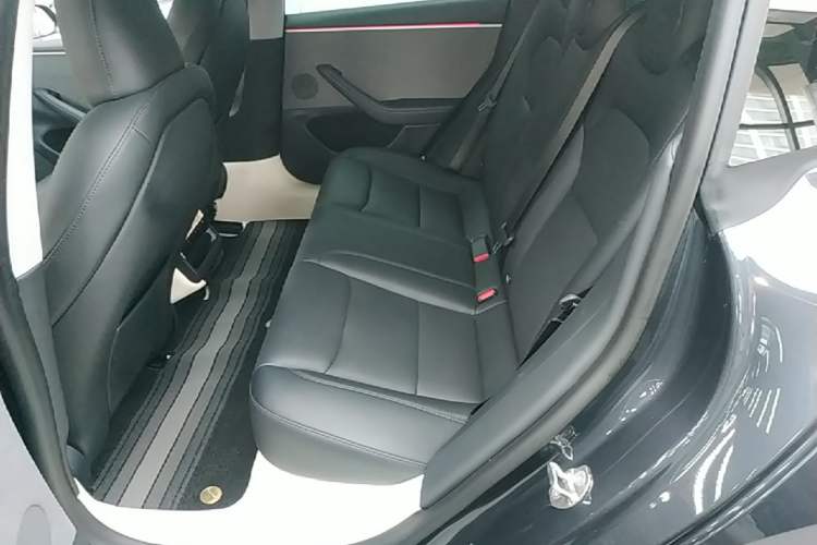 Used Tesla Model 3 2023 Rear-Wheel-Drive Version Left Rear Seat