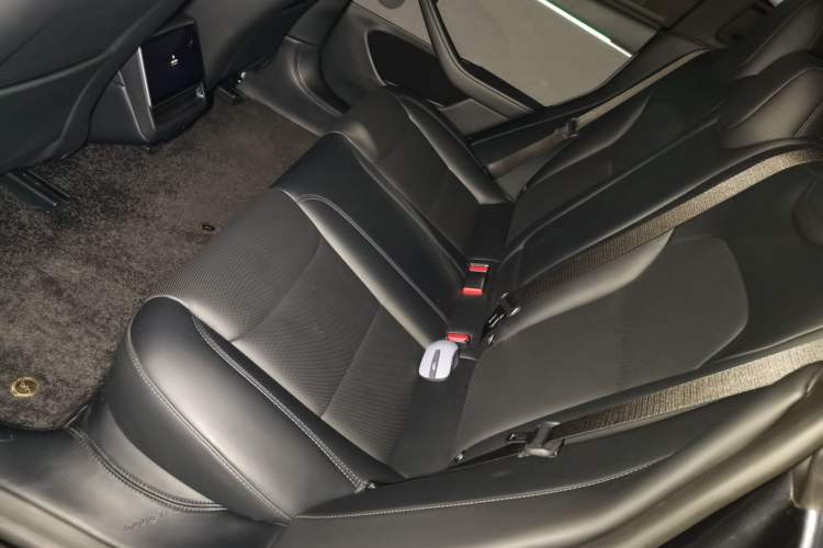 Used Tesla Model 3 2023 Rear-Wheel-Drive Version Left Rear Seat