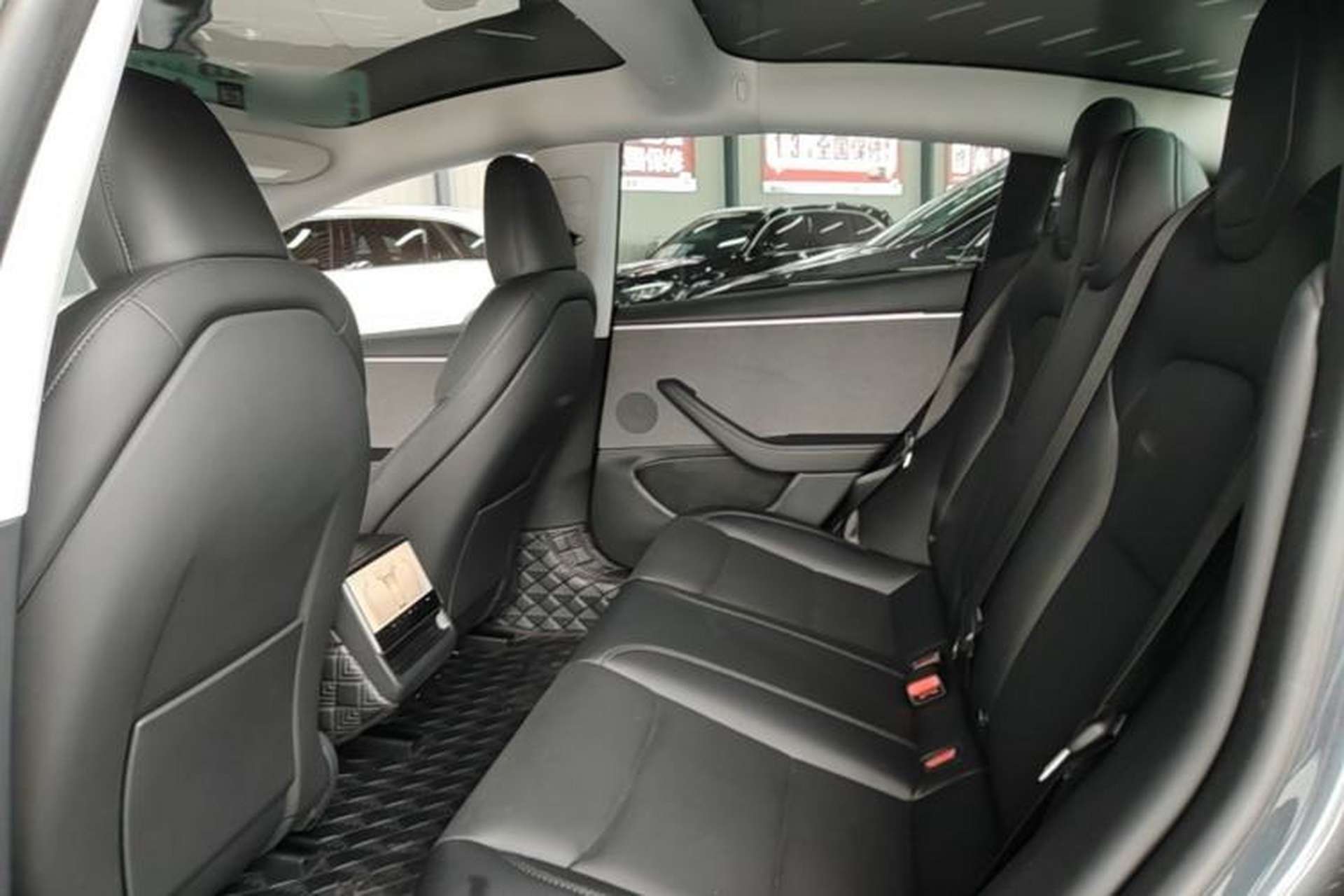 Used Tesla Model 3 2023 Rear-Wheel-Drive Version Left Rear Seat