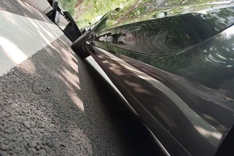 Used Tesla Model 3 2023 Long-Range All-Wheel-Drive Version Left Side Sill
