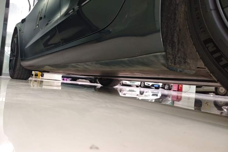 Used Tesla Model 3 2023 Rear-Wheel-Drive Version Left Side Sill