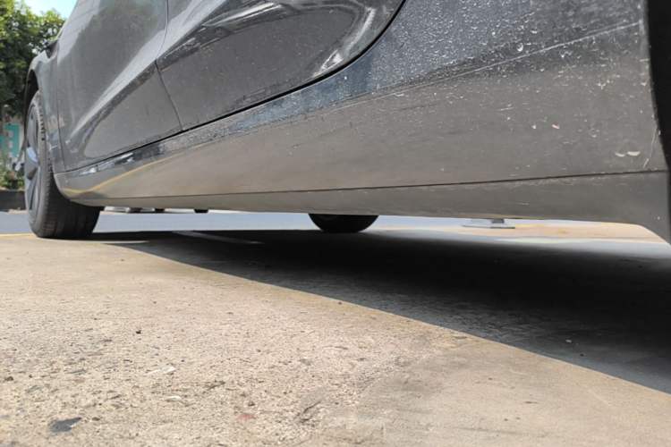 Used Tesla Model 3 2023 Rear-Wheel-Drive Version Left Side Sill