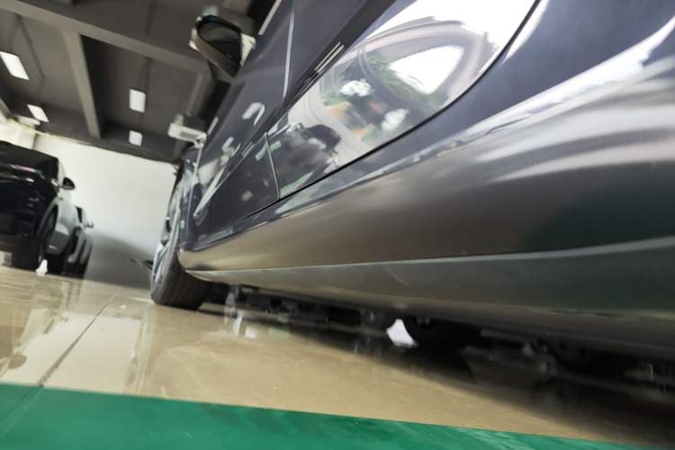Used Tesla Model 3 2023 Rear-Wheel-Drive Version Left Side Sill