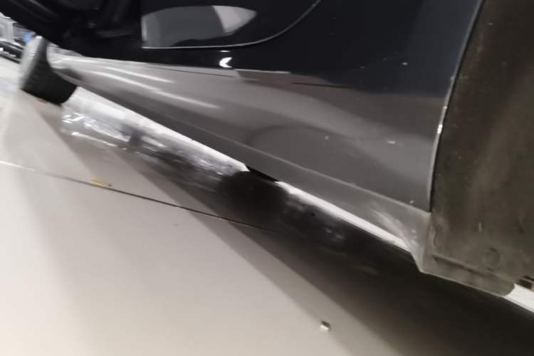 Used Tesla Model 3 2023 Rear-Wheel-Drive Version Left Side Sill