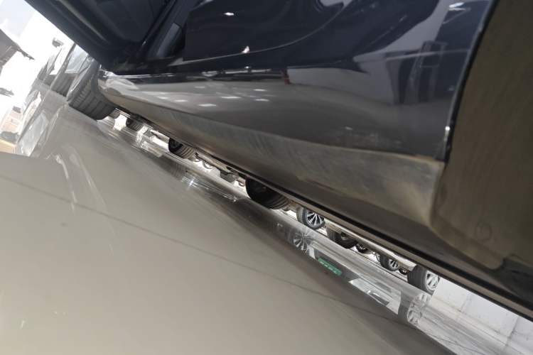 Used Tesla Model 3 2023 Rear-Wheel-Drive Version Left Side Sill