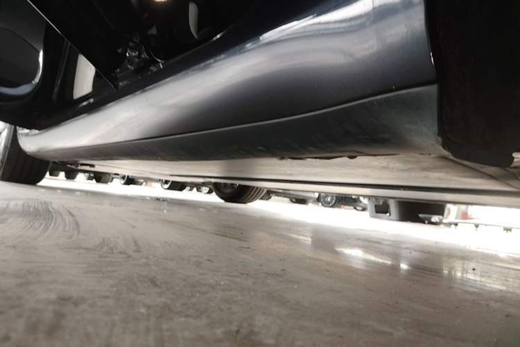 Used Tesla Model 3 2023 Rear-Wheel-Drive Version Left Side Sill