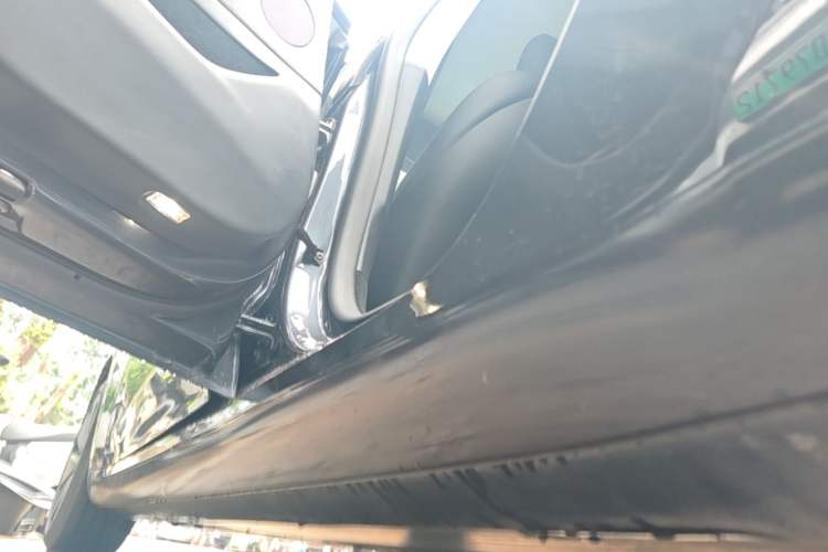 Used Tesla Model 3 2023 Rear-Wheel-Drive Version Left Side Sill