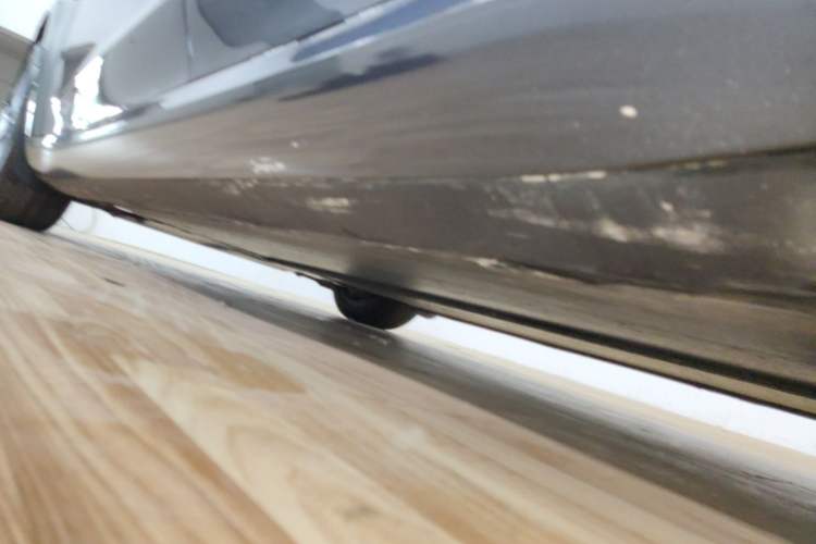 Used Tesla Model 3 2023 Rear-Wheel-Drive Version Left Side Sill