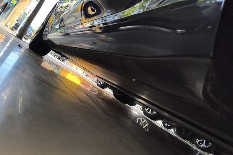 Used Tesla Model 3 2023 Rear-Wheel-Drive Version Left Side Sill