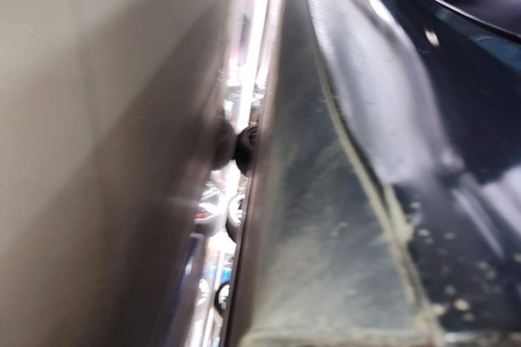 Used Tesla Model 3 2023 Rear-Wheel-Drive Version Left Side Sill
