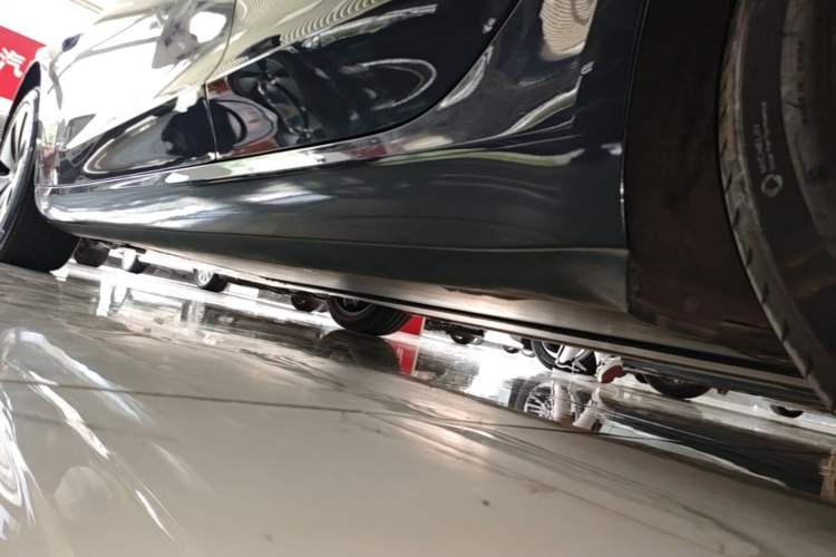 Used Tesla Model 3 2023 Rear-Wheel-Drive Version Left Side Sill