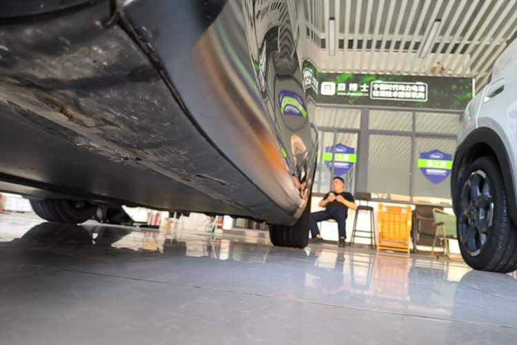 Used Tesla Model 3 2023 Rear-Wheel-Drive Version Left Side Sill