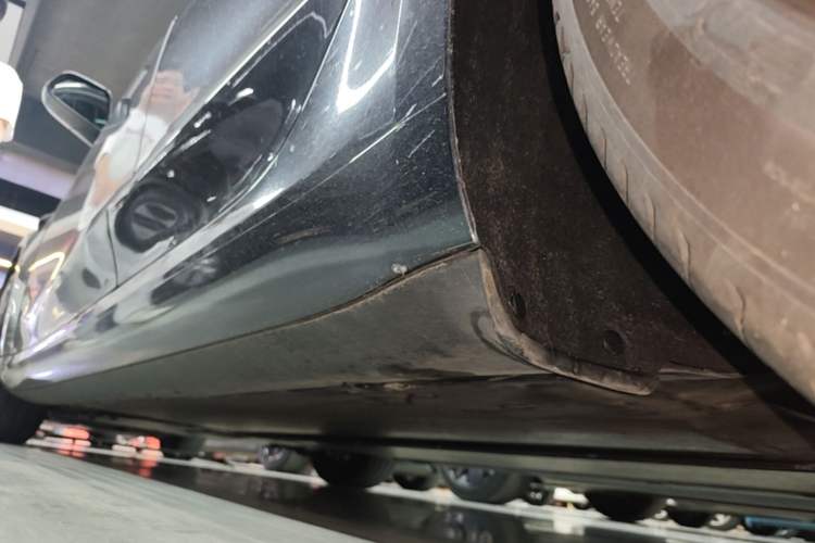 Used Tesla Model 3 2023 Rear-Wheel-Drive Version Left Side Sill
