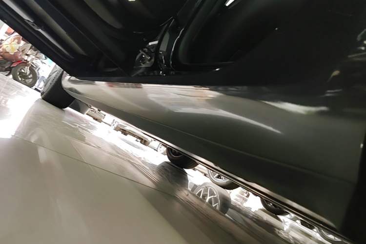 Used Tesla Model 3 2023 Rear-Wheel-Drive Version Left Side Sill