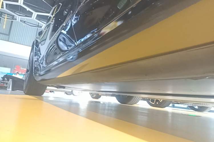 Used Tesla Model 3 2023 Rear-Wheel-Drive Version Left Side Sill