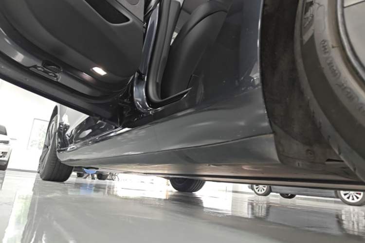 Used Tesla Model 3 2023 Rear-Wheel-Drive Version Left Side Sill