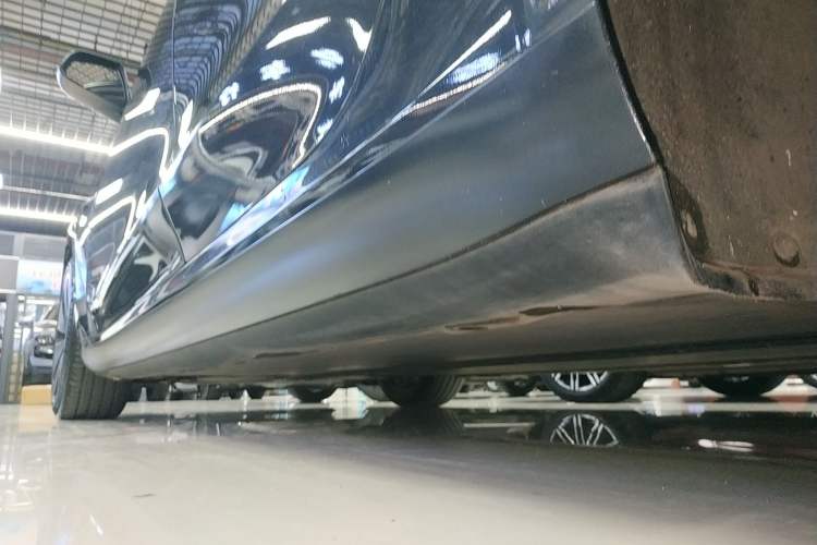 Used Tesla Model 3 2023 Rear-Wheel-Drive Version Left Side Sill