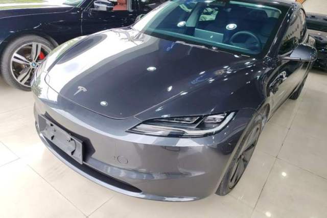 Used Tesla Model 3 2023 Rear-Wheel-Drive Version