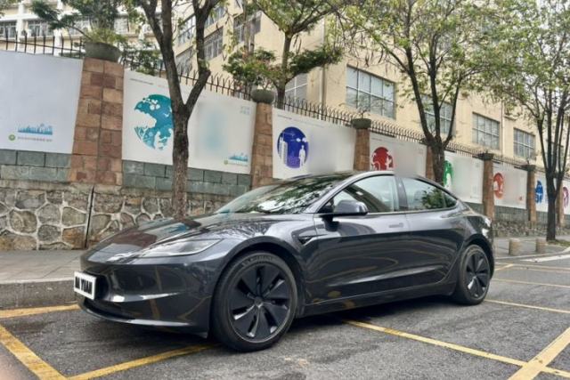 Used Tesla Model 3 2023 Long-Range All-Wheel-Drive Version