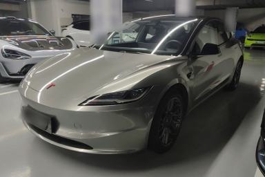 Used Tesla Model 3 2023 Long-Range All-Wheel-Drive Version