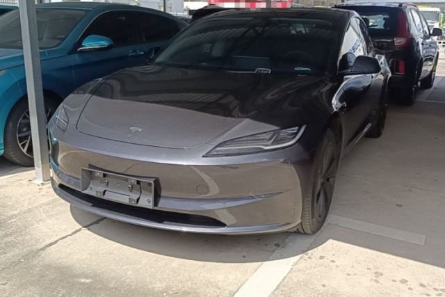Used Tesla Model 3 2023 Rear-Wheel-Drive Version