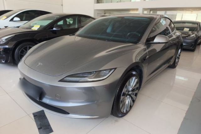 Used Tesla Model 3 2023 Rear-Wheel-Drive Version