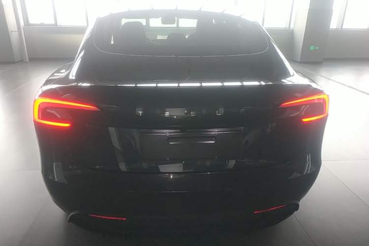 Used Tesla Model 3 2023 Long-Range All-Wheel-Drive Version Rear