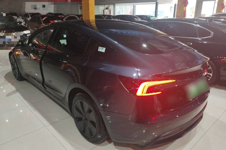 Used Tesla Model 3 2023 Rear-Wheel-Drive Version Rear Left 45 Deg