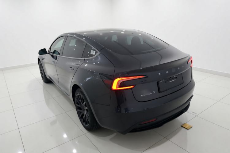 Used Tesla Model 3 2023 Rear-Wheel-Drive Version Rear Left 45 Deg