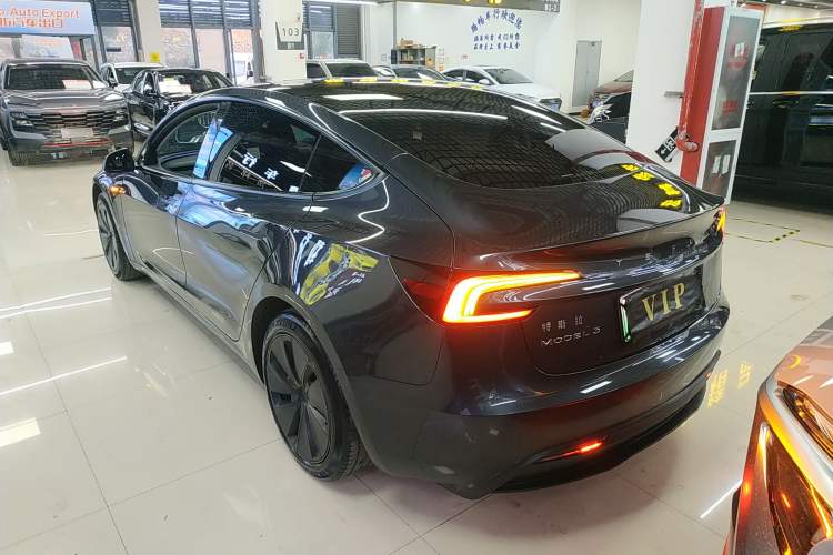 Used Tesla Model 3 2023 Rear-Wheel-Drive Version Rear Left 45 Deg
