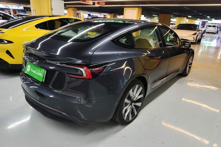 Used Tesla Model 3 2023 Rear-Wheel-Drive Version Rear Right 45 Deg