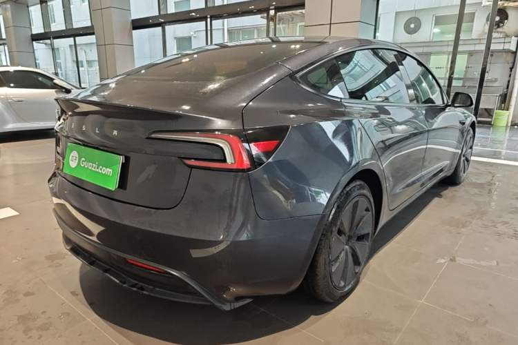 Used Tesla Model 3 2023 Rear-Wheel-Drive Version Rear Right 45 Deg