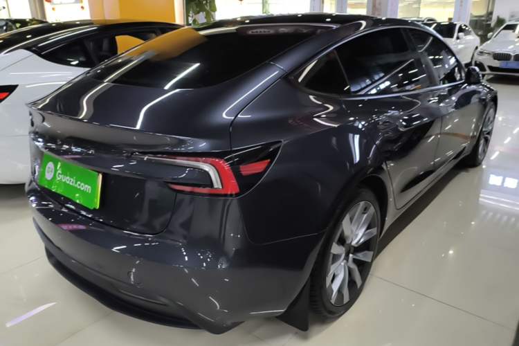 Used Tesla Model 3 2023 Rear-Wheel-Drive Version Rear Right 45 Deg
