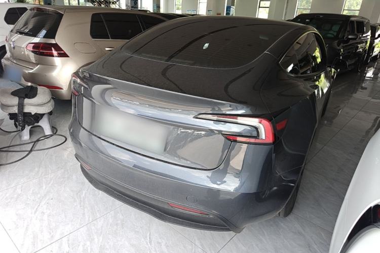 Used Tesla Model 3 2023 Rear-Wheel-Drive Version Rear Right 45 Deg
