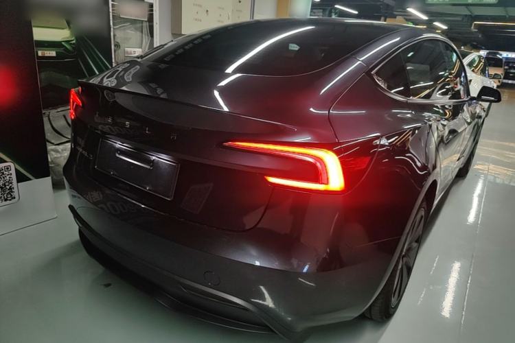 Used Tesla Model 3 2023 Rear-Wheel-Drive Version Rear Right 45 Deg