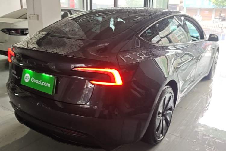 Used Tesla Model 3 2023 Rear-Wheel-Drive Version Rear Right 45 Deg