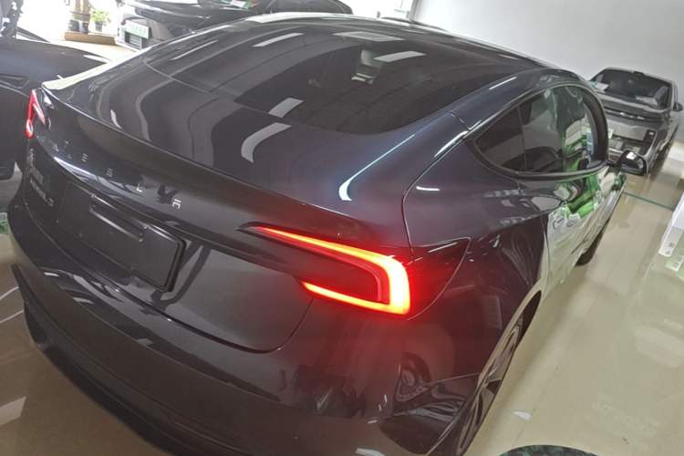Used Tesla Model 3 2023 Rear-Wheel-Drive Version Rear Right 45 Deg
