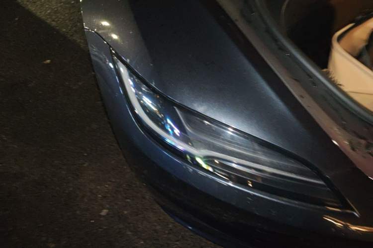 Used Tesla Model 3 2023 Long-Range All-Wheel-Drive Version Right Front Headlight