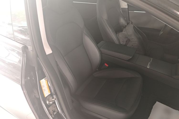 Used Tesla Model 3 2023 Rear-Wheel-Drive Version Right Front Seat