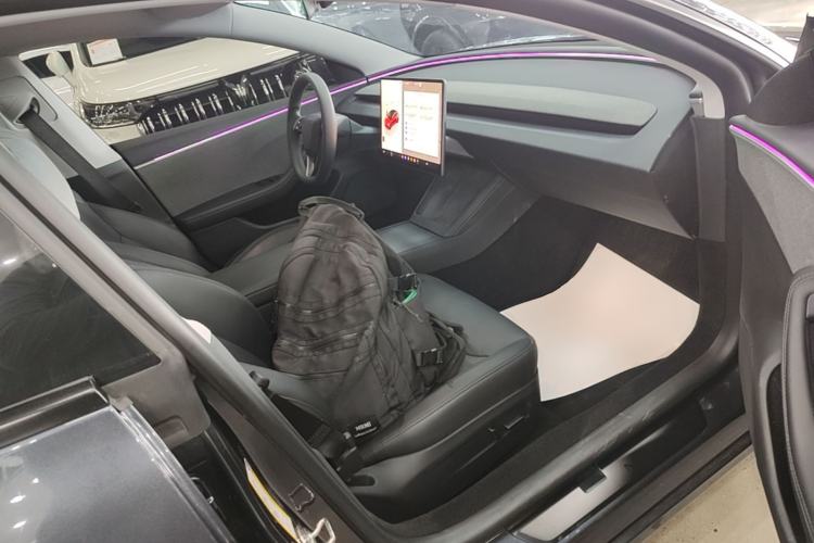 Used Tesla Model 3 2023 Rear-Wheel-Drive Version Right Front Seat
