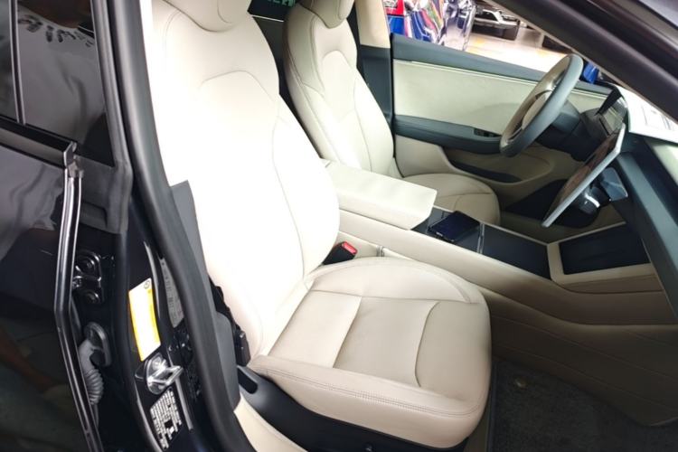 Used Tesla Model 3 2023 Long-Range All-Wheel-Drive Version Right Front Seat