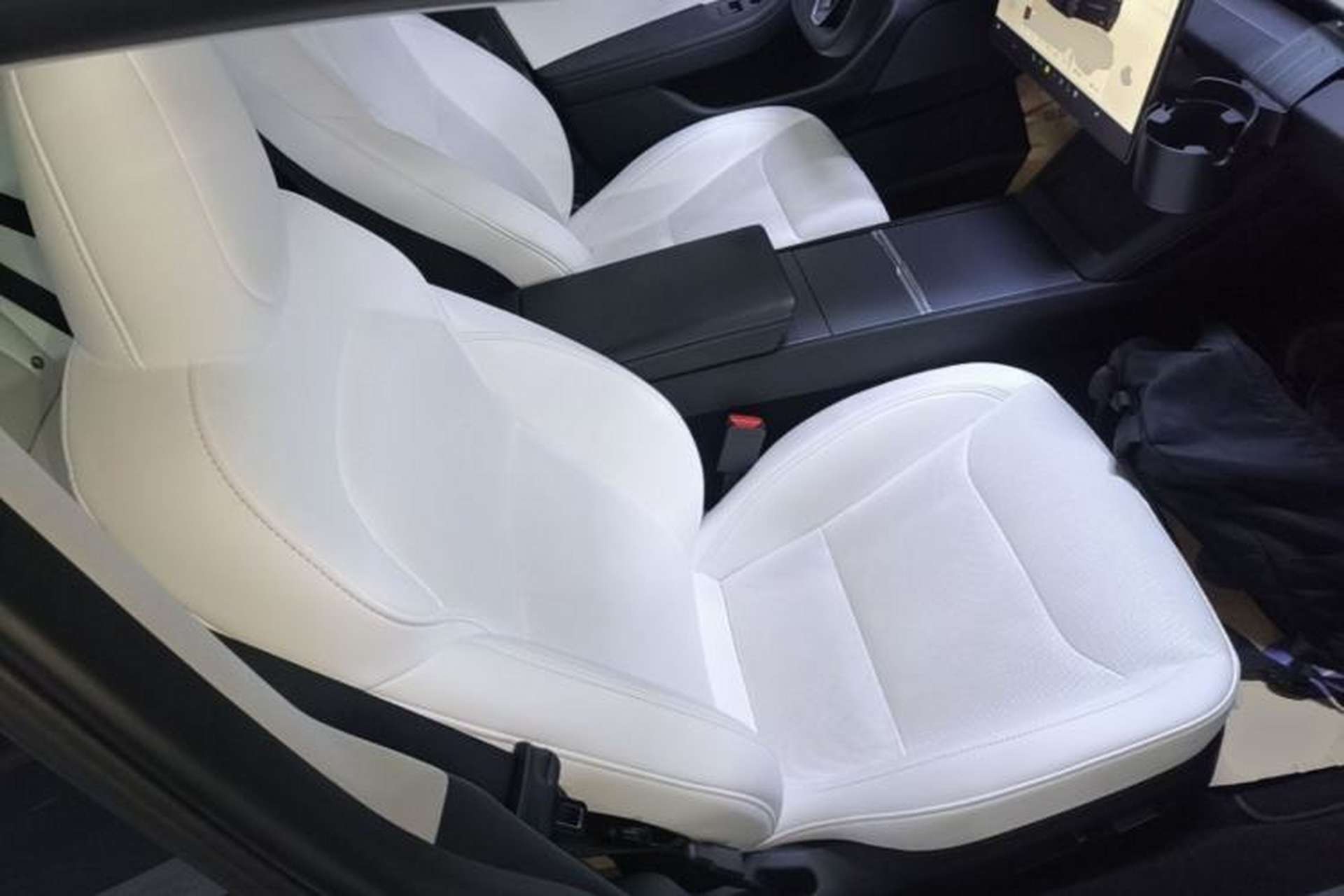 Used Tesla Model 3 2023 Long-Range All-Wheel-Drive Version Right Front Seat