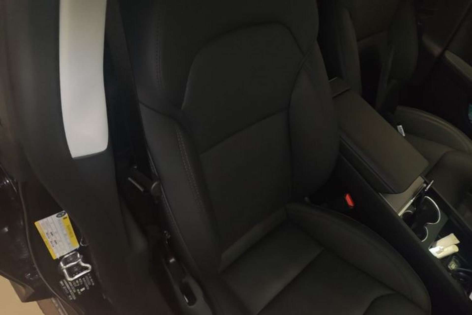 Used Tesla Model 3 2023 Long-Range All-Wheel-Drive Version Right Front Seat