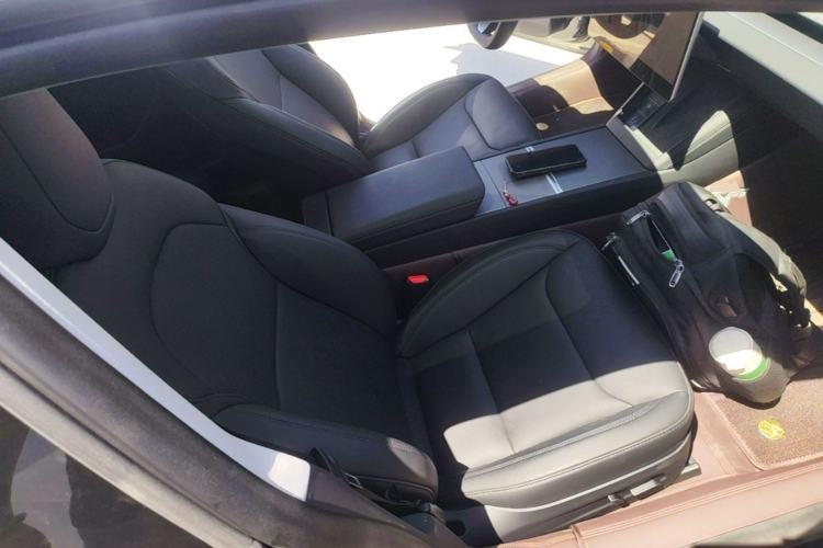 Used Tesla Model 3 2023 Rear-Wheel-Drive Version Right Front Seat